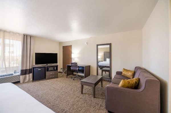 Comfort Inn image 18