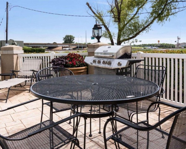 Comfort Inn image 25