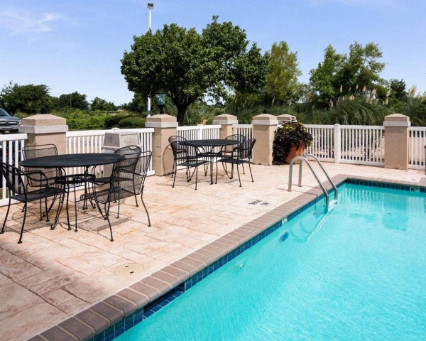 Comfort Inn image 27