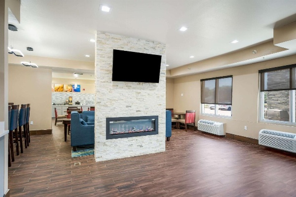 Comfort Inn image 5